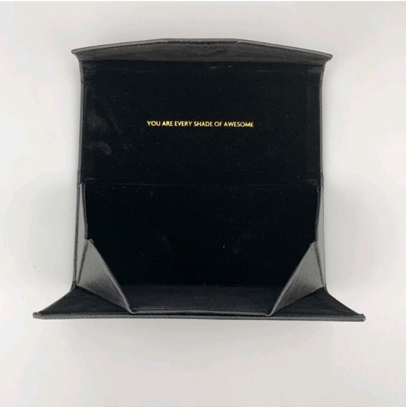 Eyewear Case Black - Picture 6 of 6